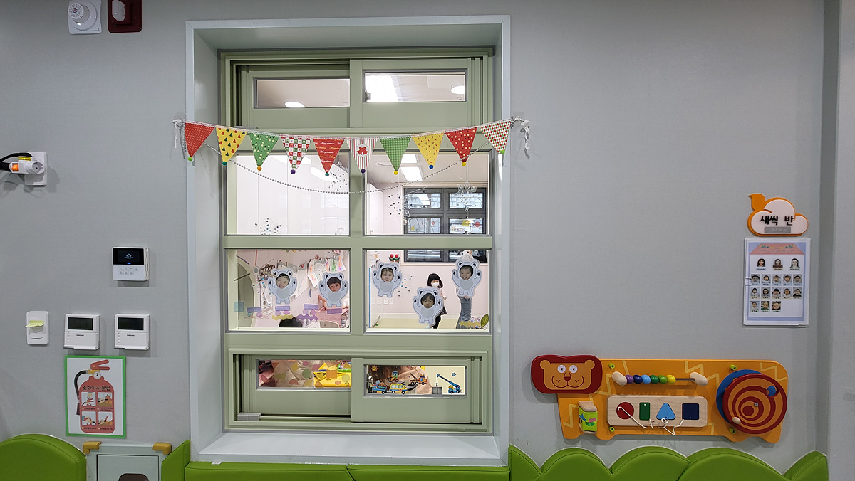 열린어린이집 투명창2.jpg